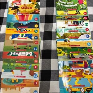 Set of NEW Scholastic Spanish Alphabet Early Readers A-Z en espanol